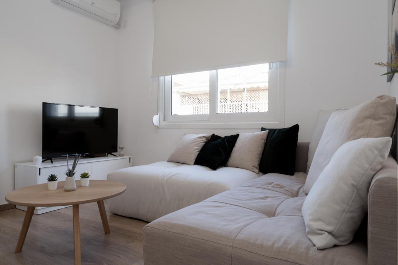 Athens Hideout Apt, Big Rooftop With City View 아파트 외부 사진